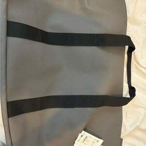 RAINS HILO WEEKEND BAG. MISSING SHOULDER STRAP.